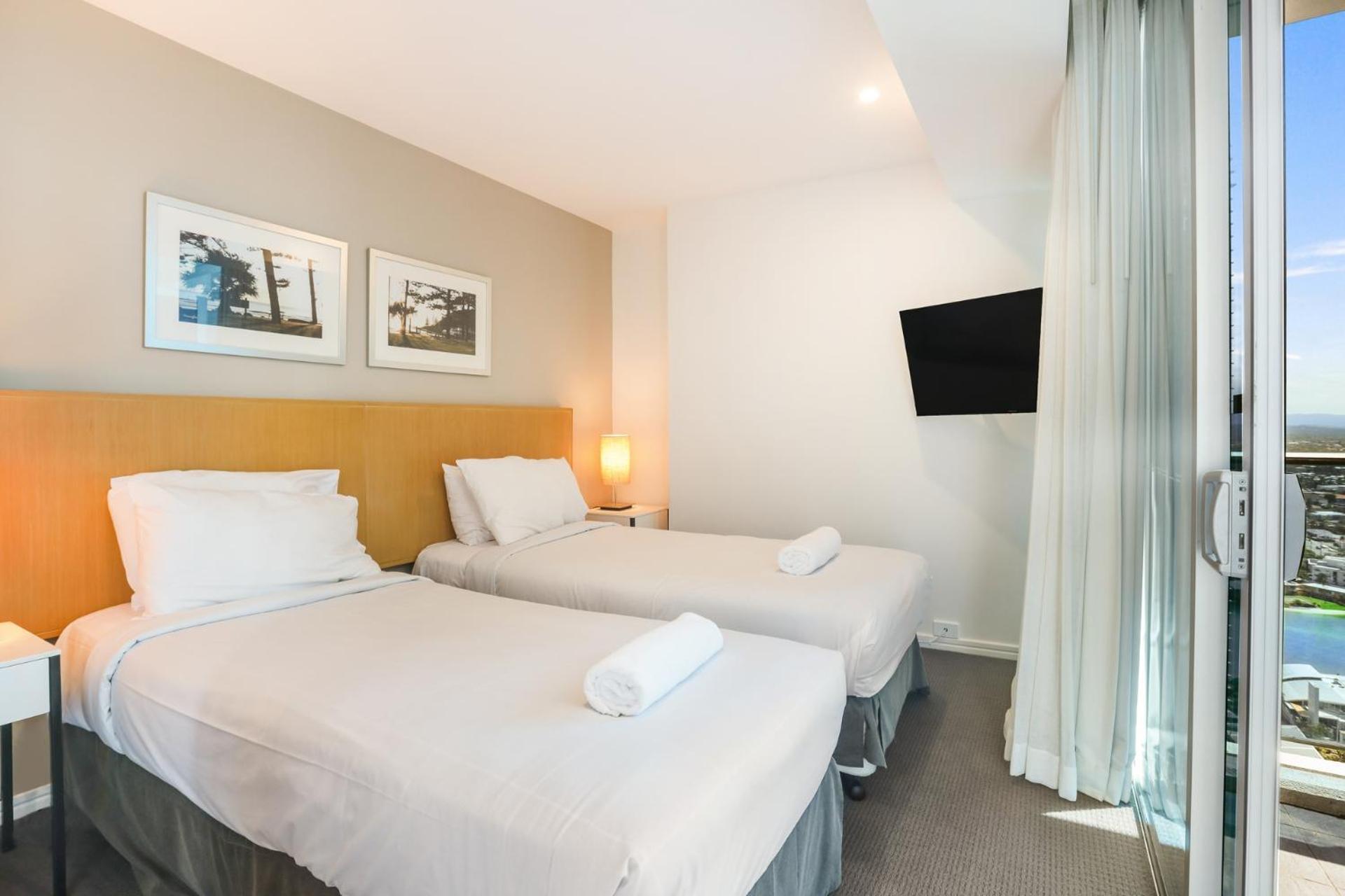 Number 1 H Residences - Wifi, Parking & More By Gold Coast Holidays Kültér fotó