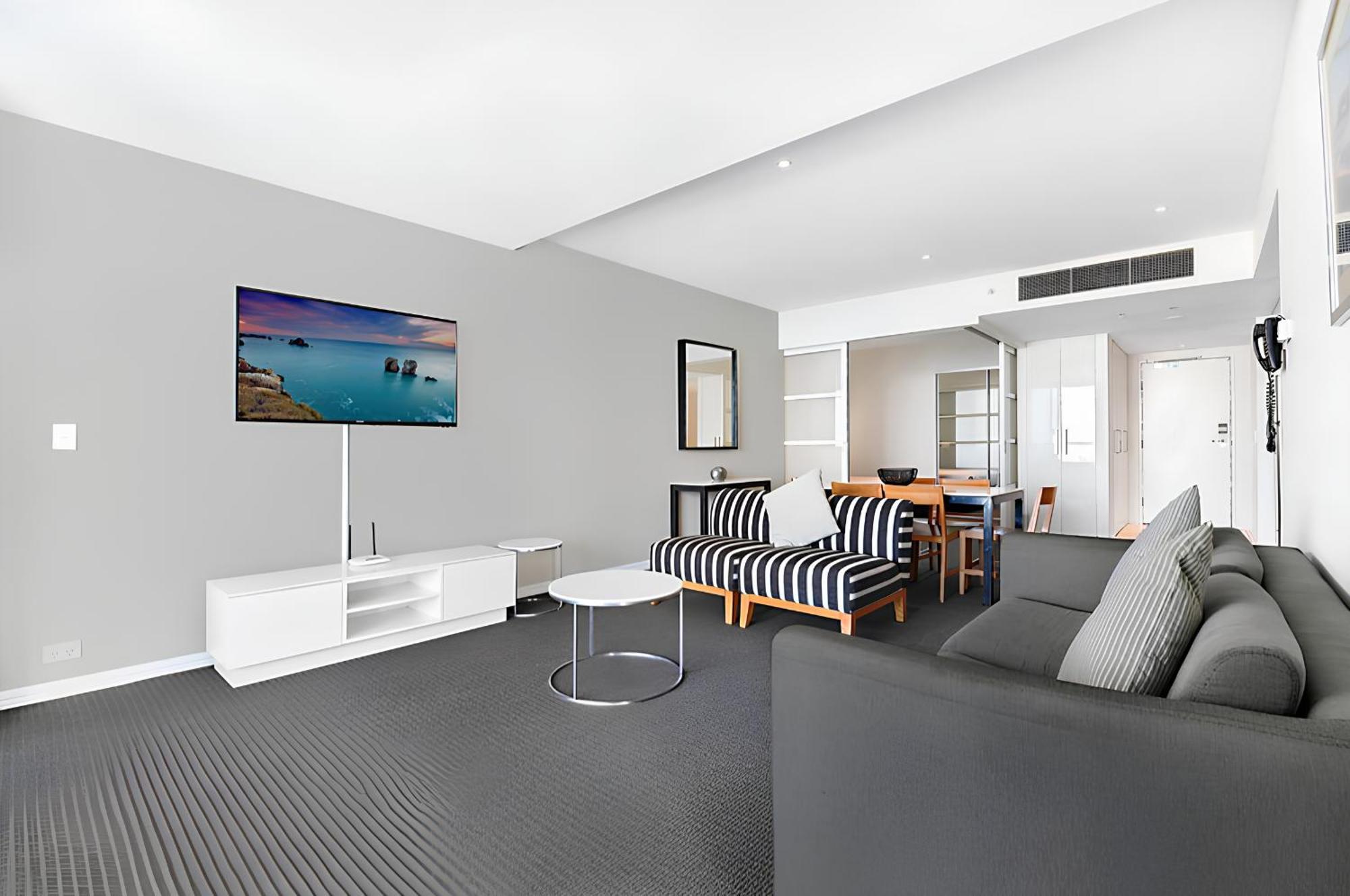 Number 1 H Residences - Wifi, Parking & More By Gold Coast Holidays Kültér fotó