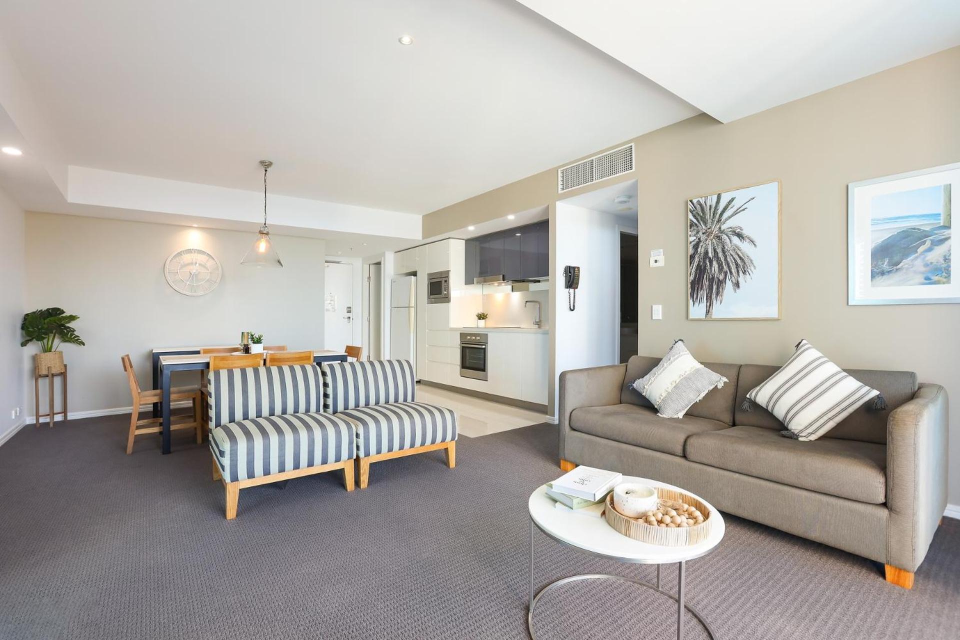 Number 1 H Residences - Wifi, Parking & More By Gold Coast Holidays Kültér fotó