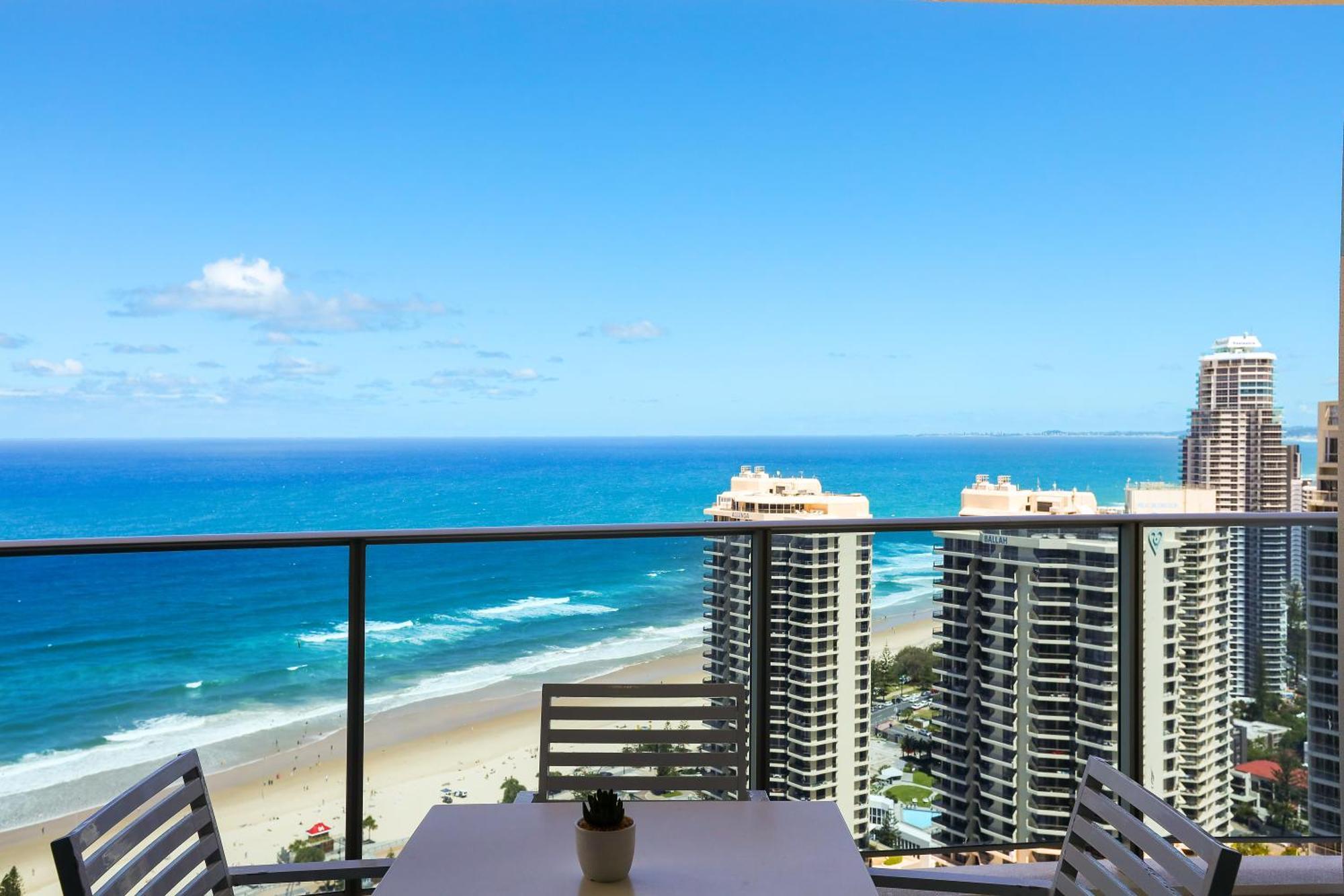 Number 1 H Residences - Wifi, Parking & More By Gold Coast Holidays Kültér fotó