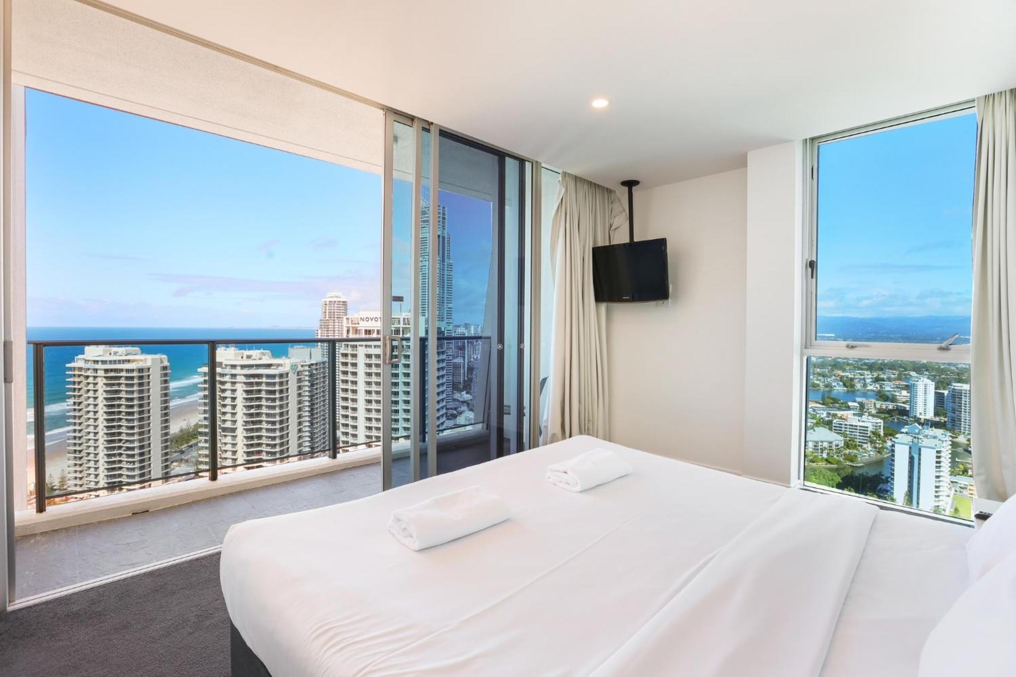 Number 1 H Residences - Wifi, Parking & More By Gold Coast Holidays Kültér fotó