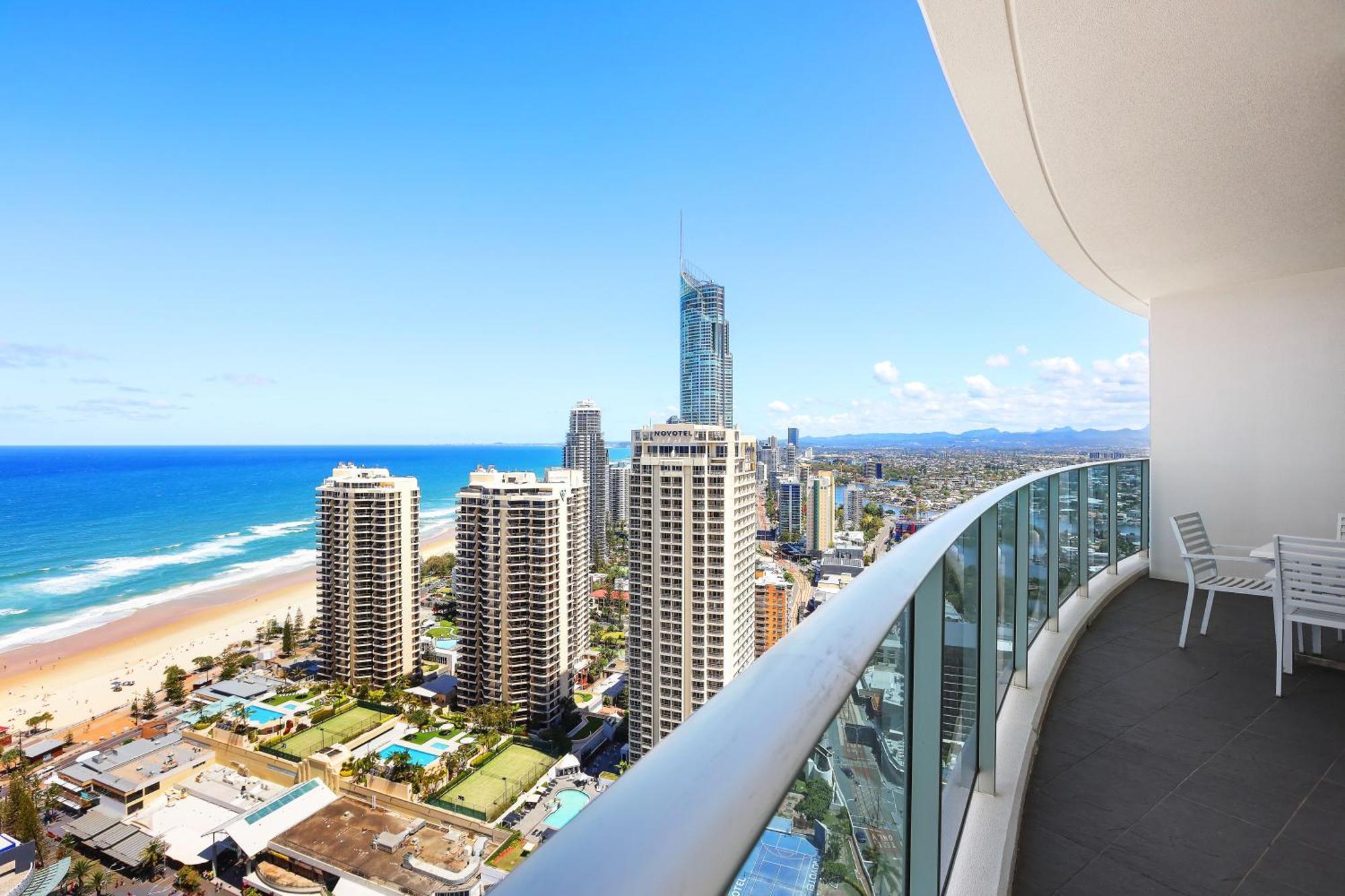 Number 1 H Residences - Wifi, Parking & More By Gold Coast Holidays Kültér fotó