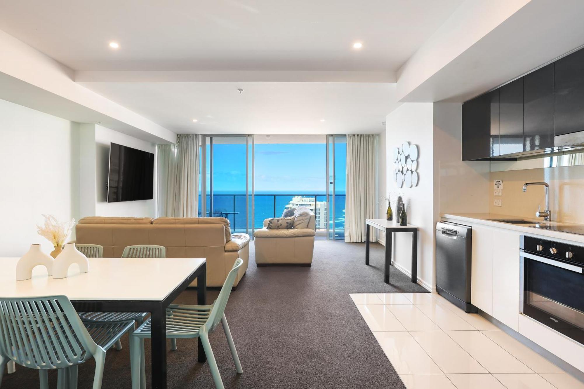 Number 1 H Residences - Wifi, Parking & More By Gold Coast Holidays Kültér fotó