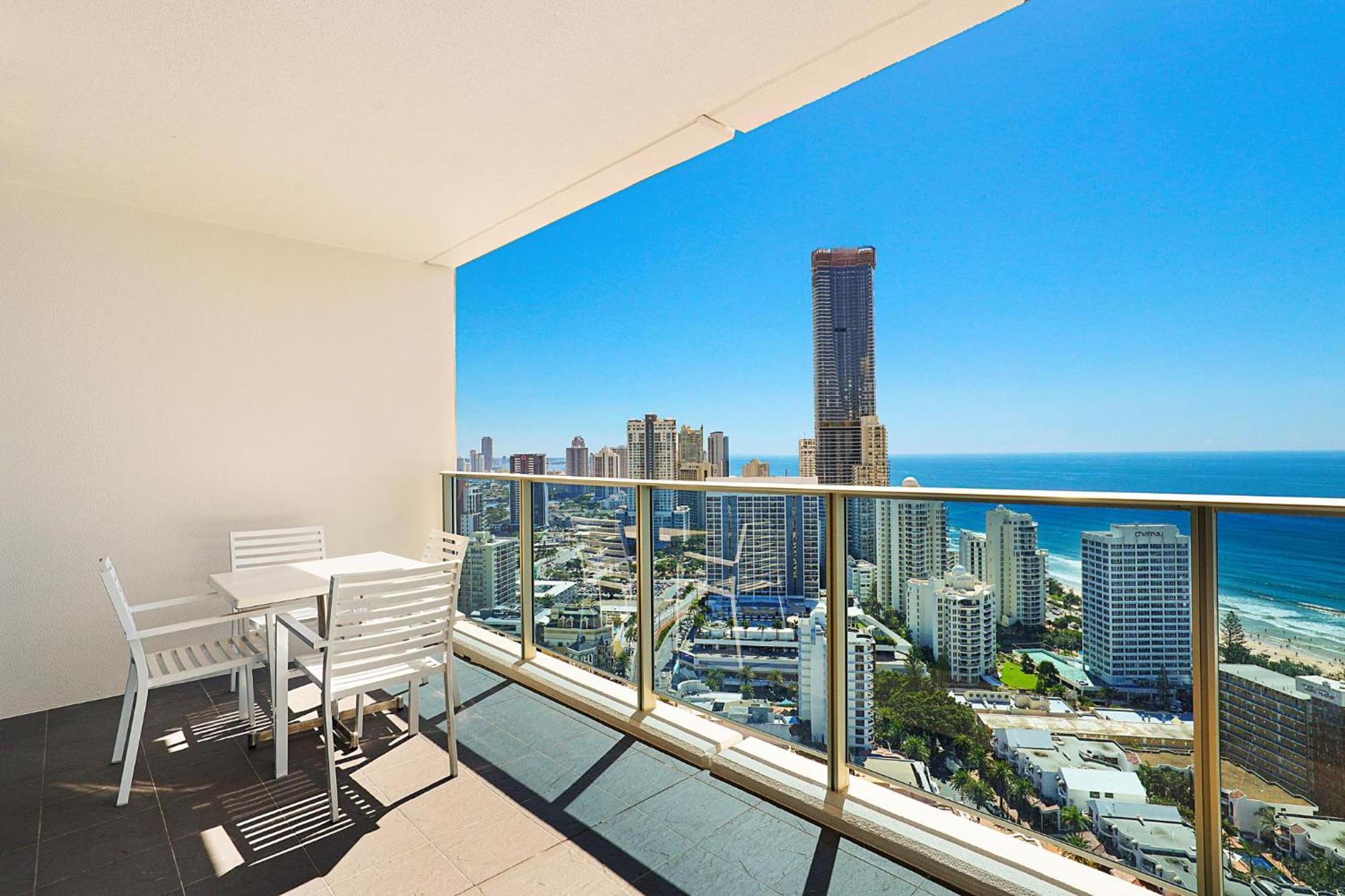 Number 1 H Residences - Wifi, Parking & More By Gold Coast Holidays Kültér fotó